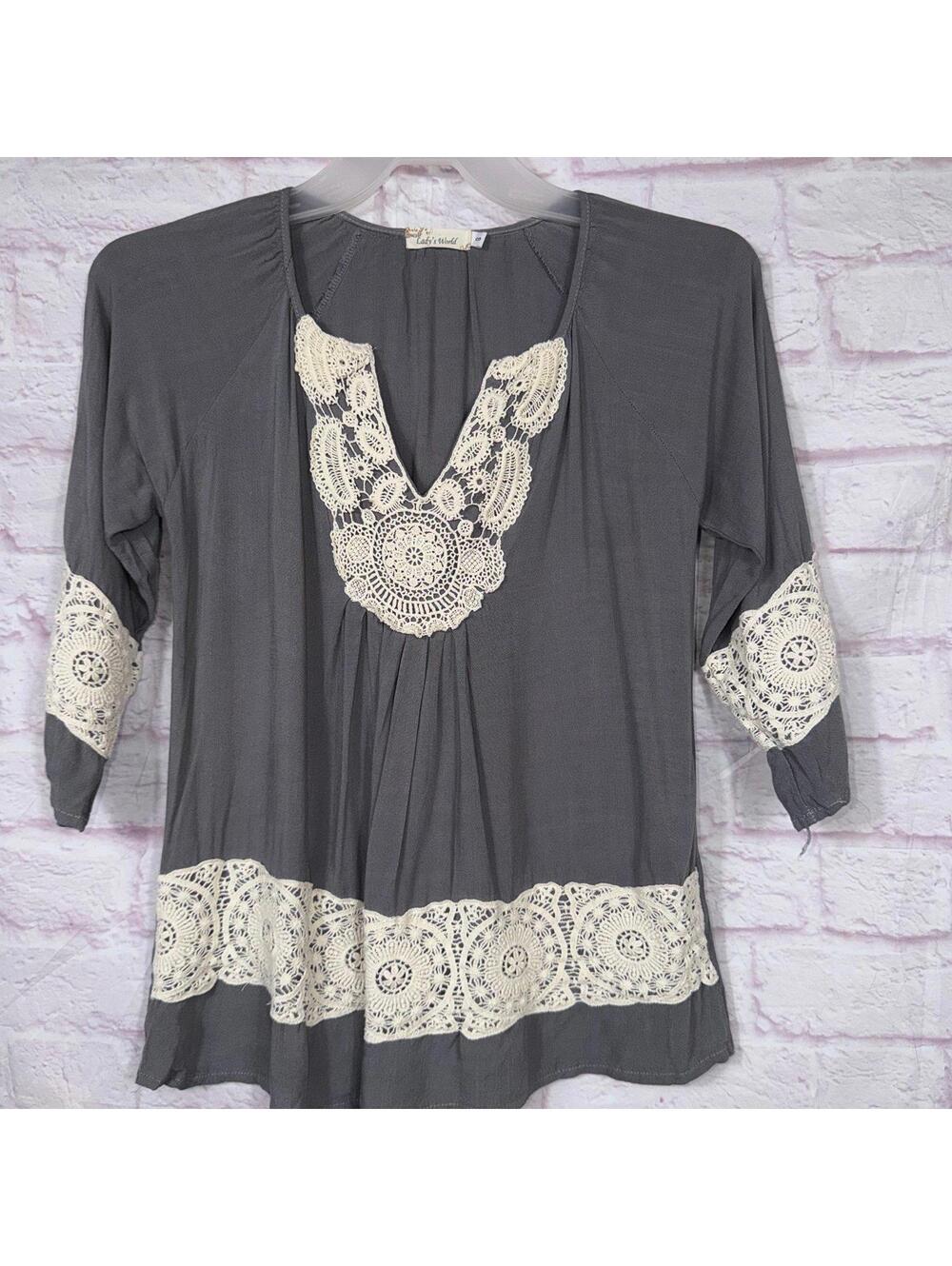 Lady's World Small Gray Tunic with Lace Accents